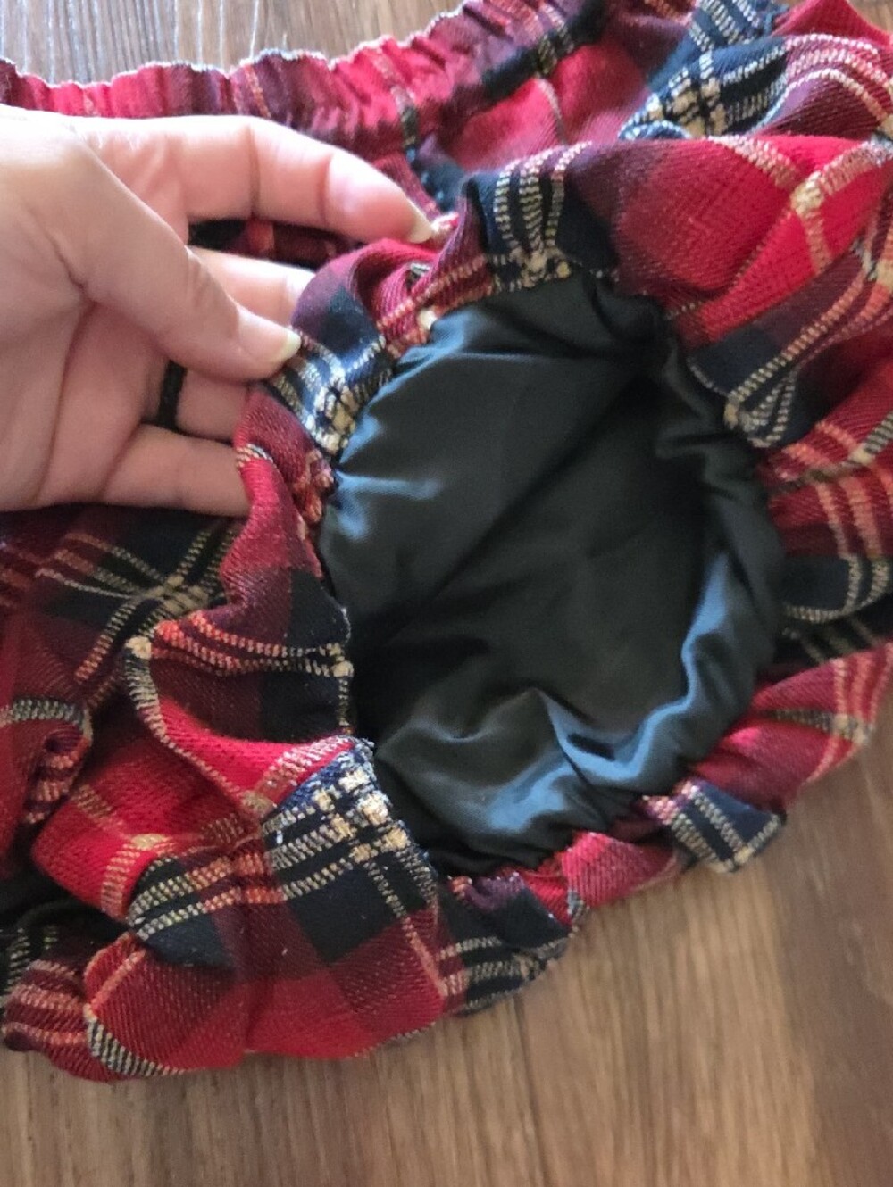 Kinloch Anderson Scottish Kilt Style Red Plaid Skirted Shorts - Picture 6 of 8